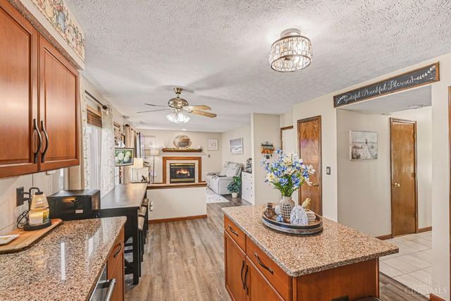 1244 Mayfair Drive, Wilmington, OH 45177