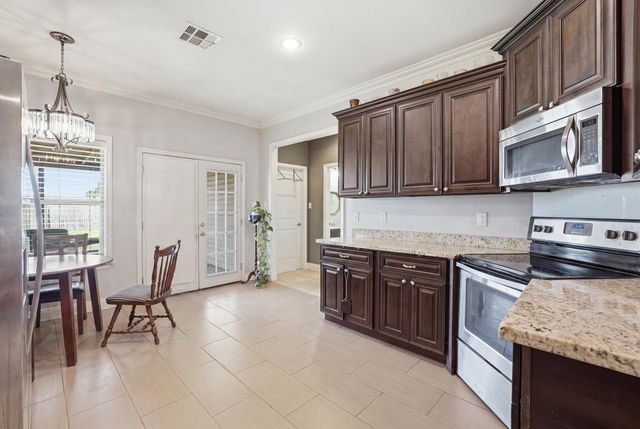 154 Esplanade, Thibodaux, LA 70301