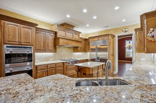 1101 King Mark Drive, Lewisville, TX 75056