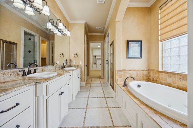 1101 King Mark Drive, Lewisville, TX 75056