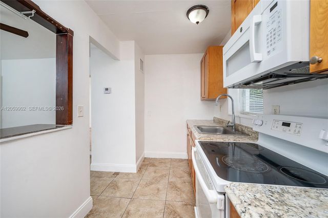 9050 NW 31st Avenue 3, Miami, FL 33147