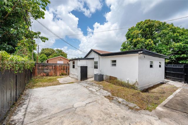 9050 NW 31st Avenue 3, Miami, FL 33147