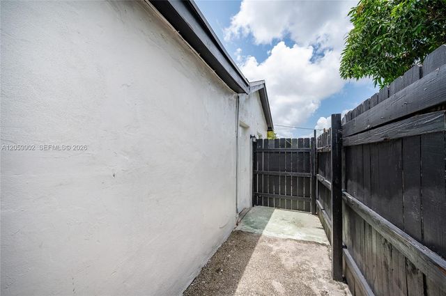9050 NW 31st Avenue 3, Miami, FL 33147