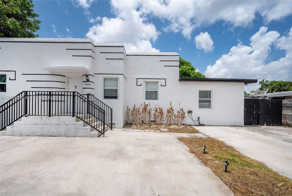 9050 NW 31st Avenue 3, Miami, FL 33147