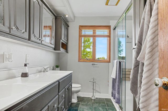 58399 Crumstown Highway, South Bend, IN 46619