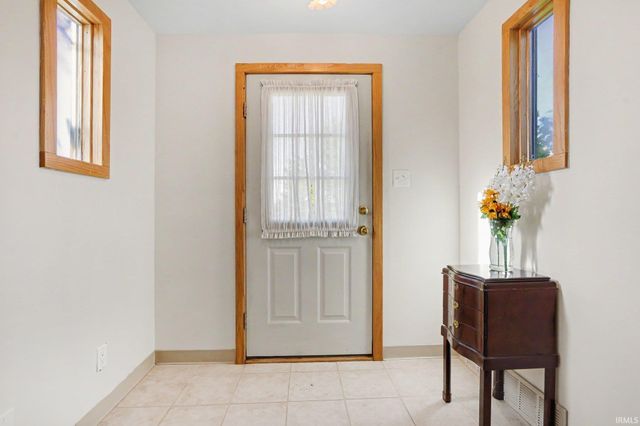 58399 Crumstown Highway, South Bend, IN 46619