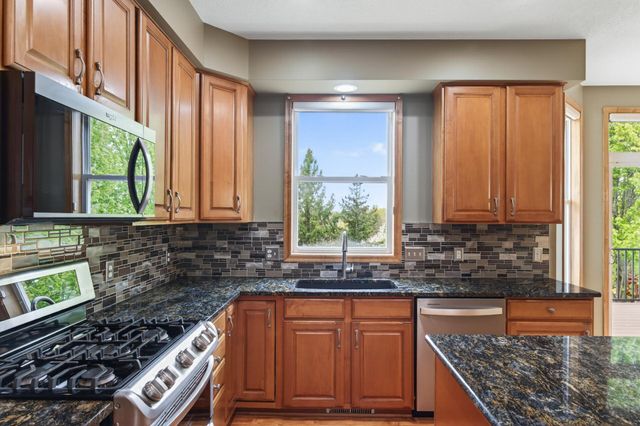 16555 77th Circle N, Maple Grove, MN 55311