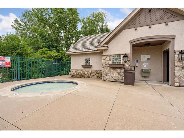 16555 77th Circle N, Maple Grove, MN 55311