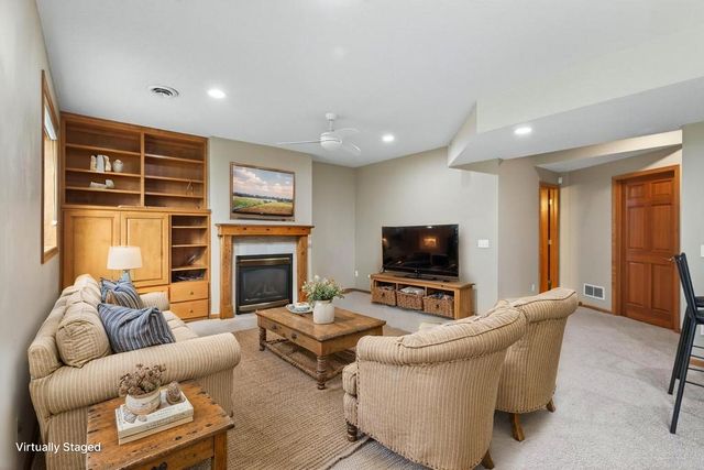 16555 77th Circle N, Maple Grove, MN 55311