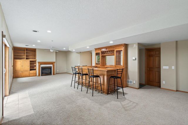 16555 77th Circle N, Maple Grove, MN 55311