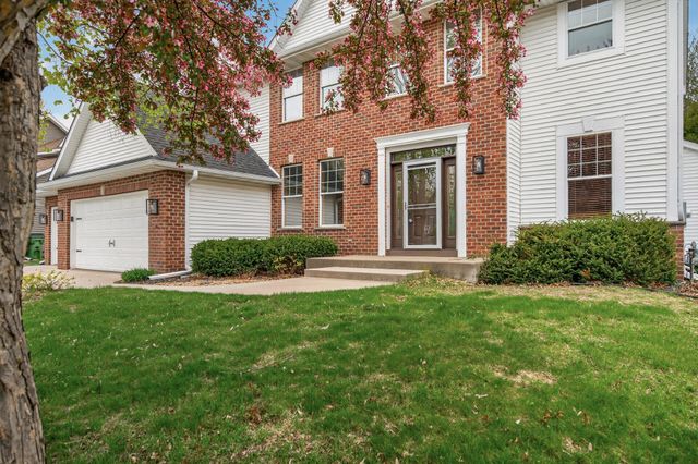 16555 77th Circle N, Maple Grove, MN 55311
