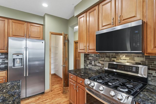 16555 77th Circle N, Maple Grove, MN 55311