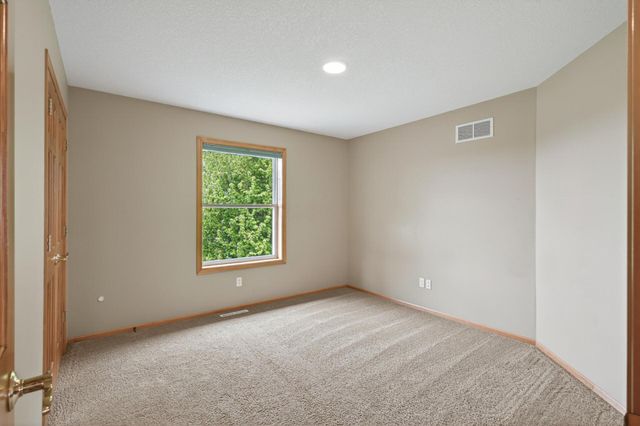 16555 77th Circle N, Maple Grove, MN 55311