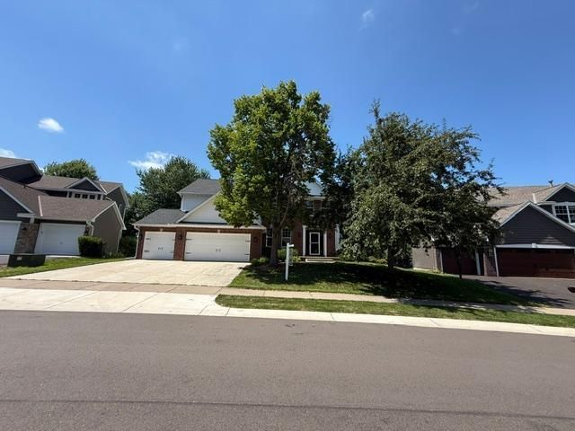 16555 77th Circle N, Maple Grove, MN 55311