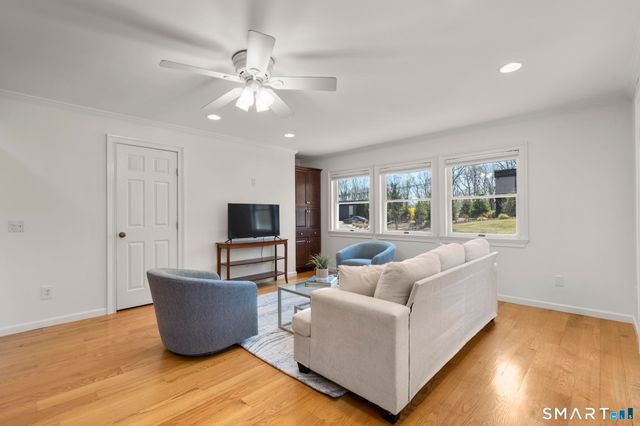 18 Edith Lane, Wilton, CT 06897