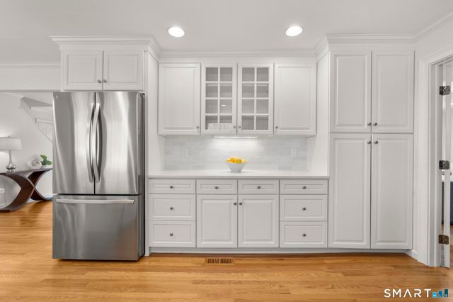 18 Edith Lane, Wilton, CT 06897