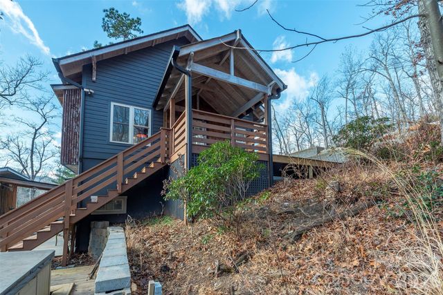 115 Bartram Way, Black Mountain, NC 28711