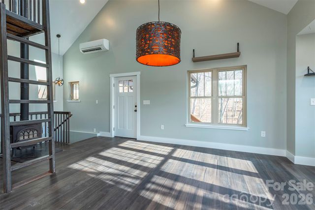 115 Bartram Way, Black Mountain, NC 28711