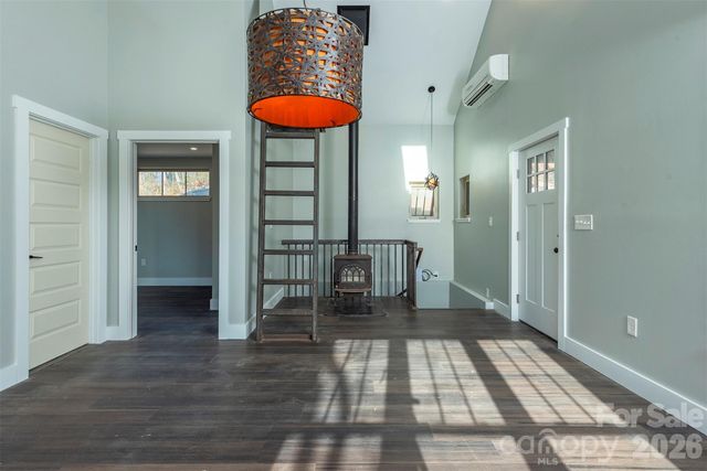 115 Bartram Way, Black Mountain, NC 28711