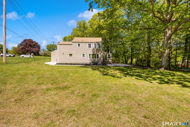 1044 Dunbar Hill Road, Hamden, CT 06514