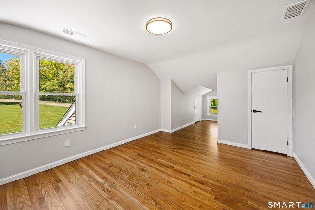 1044 Dunbar Hill Road, Hamden, CT 06514