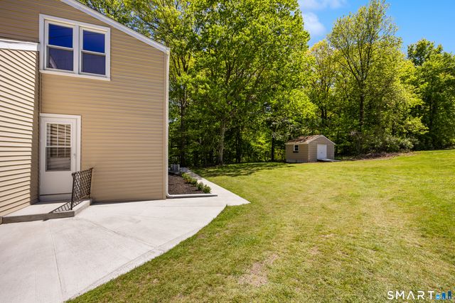 1044 Dunbar Hill Road, Hamden, CT 06514