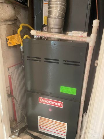 6831 Community Dr, Pensacola, FL 32526