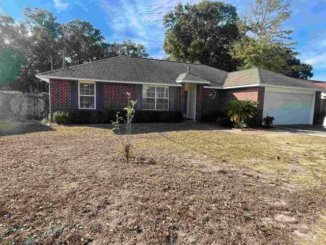 6831 Community Dr, Pensacola, FL 32526