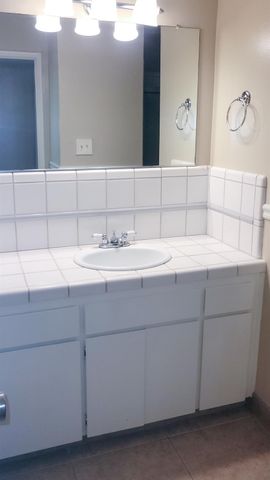 6680 N 3rd Street, Fresno, CA 93710