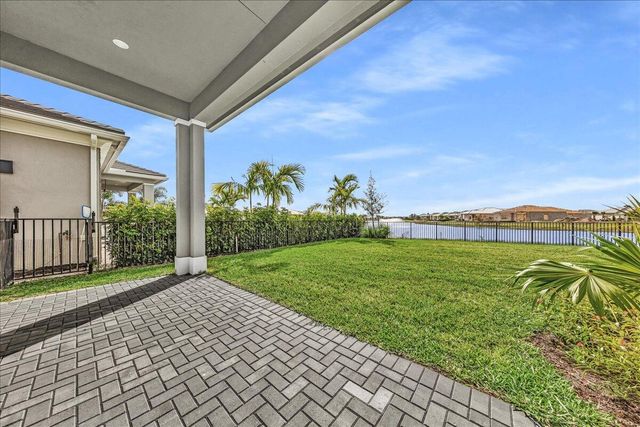 10161 Timber Creek Way, Palm Beach Gardens, FL 33412