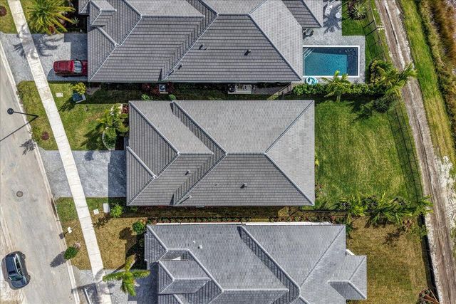 10161 Timber Creek Way, Palm Beach Gardens, FL 33412