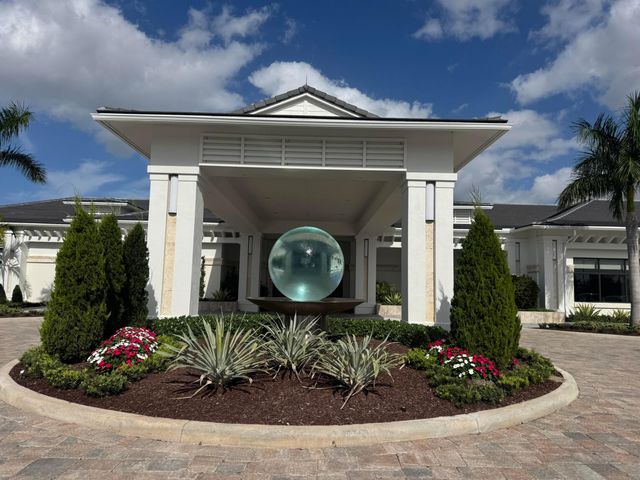 10161 Timber Creek Way, Palm Beach Gardens, FL 33412