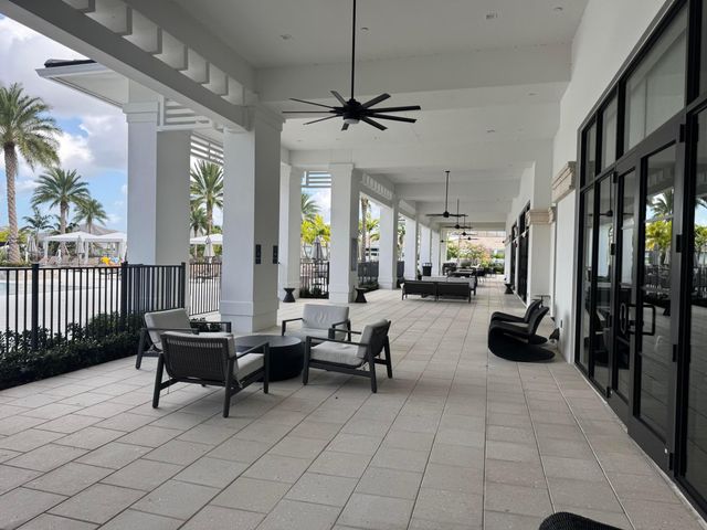 10161 Timber Creek Way, Palm Beach Gardens, FL 33412