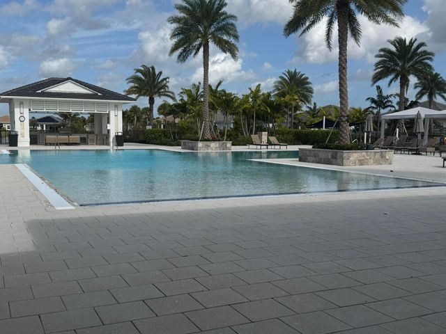 10161 Timber Creek Way, Palm Beach Gardens, FL 33412