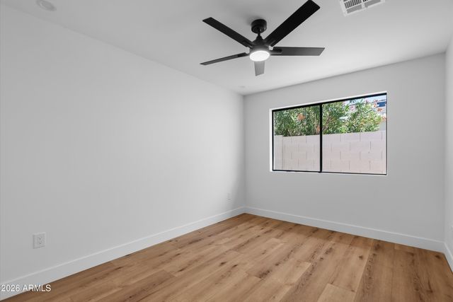 3860 E CLARENDON Avenue, Phoenix, AZ 85018