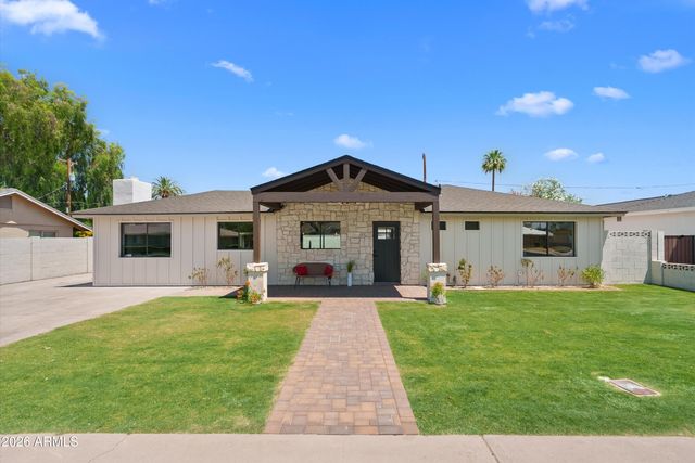3860 E CLARENDON Avenue, Phoenix, AZ 85018