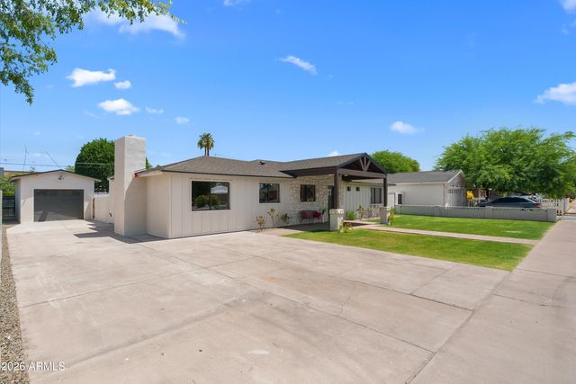 3860 E CLARENDON Avenue, Phoenix, AZ 85018