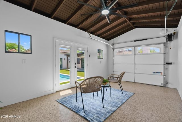 3860 E CLARENDON Avenue, Phoenix, AZ 85018