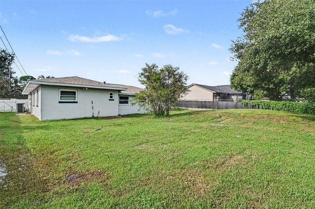 1643 PENDLETON STREET, Deltona, FL 32725