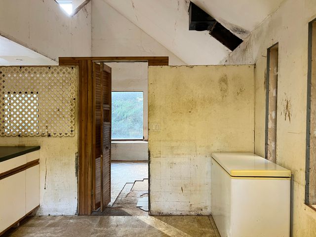 261 Parsons Road, Shelter Cove, CA 95589