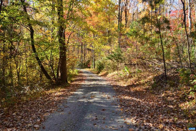 2A SCOTTSVILLE RD, Charlottesville, VA 22902