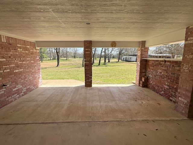 3000 Farm Road 1402, Mount Pleasant, TX 75455