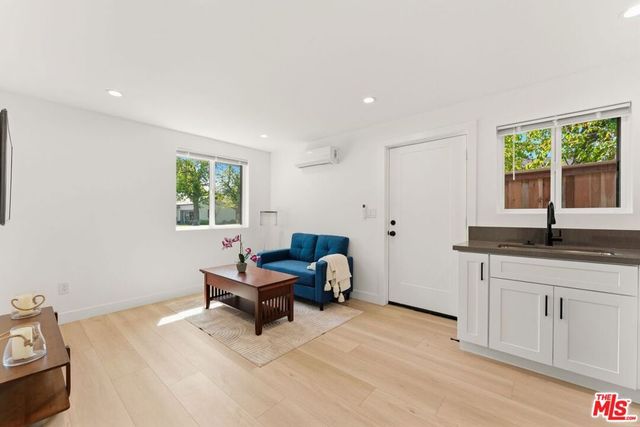 7103 Hatillo Avenue, Winnetka, CA 91306