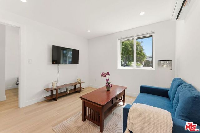 7103 Hatillo Avenue, Winnetka, CA 91306