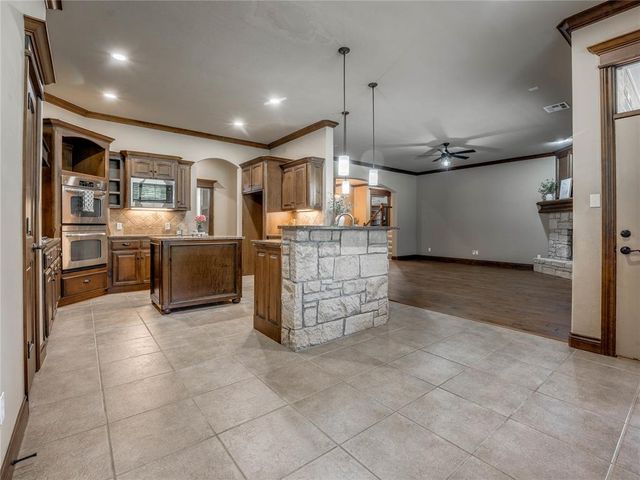 7351 Falcon Ridge, Edmond, OK 73034