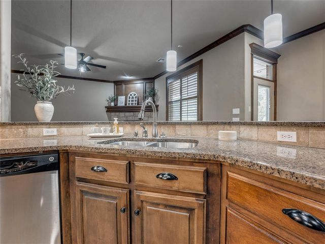 7351 Falcon Ridge, Edmond, OK 73034