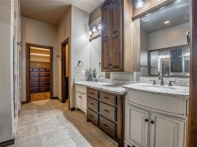 7351 Falcon Ridge, Edmond, OK 73034