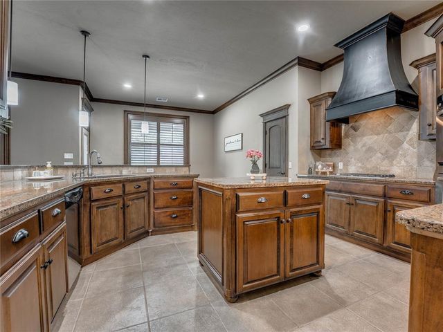 7351 Falcon Ridge, Edmond, OK 73034