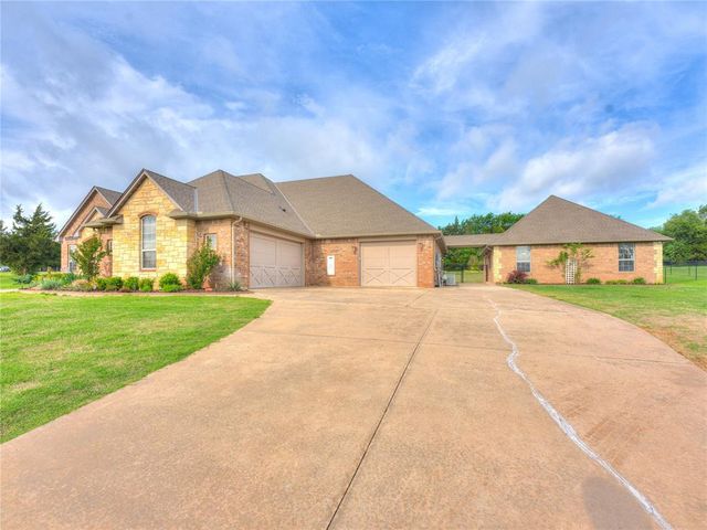 7351 Falcon Ridge, Edmond, OK 73034