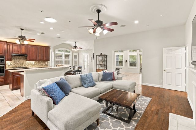 313 Mimosa Drive, Murphy, TX 75094